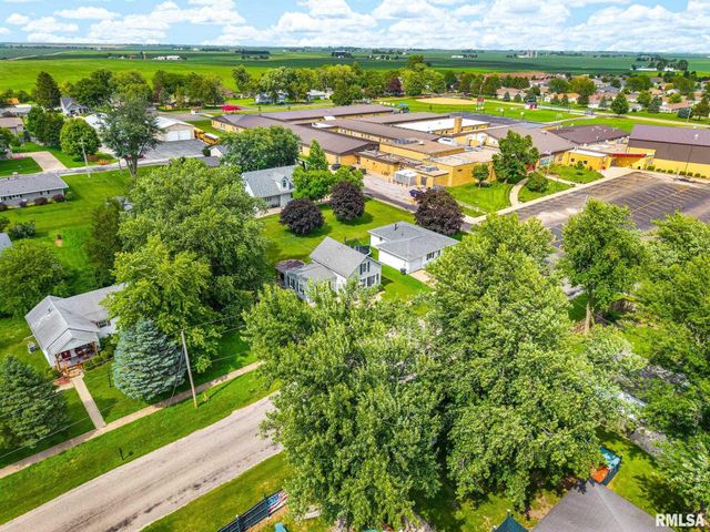715 E CHATHAM Street, Metamora, IL 61548