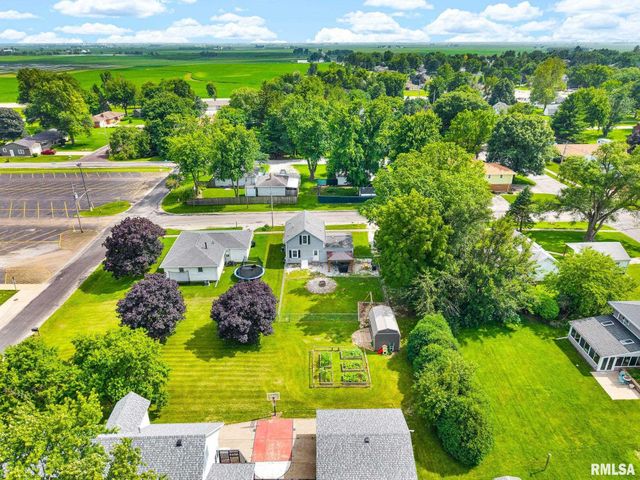 715 E CHATHAM Street, Metamora, IL 61548