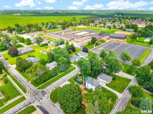 715 E CHATHAM Street, Metamora, IL 61548