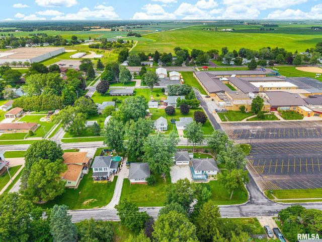 715 E CHATHAM Street, Metamora, IL 61548