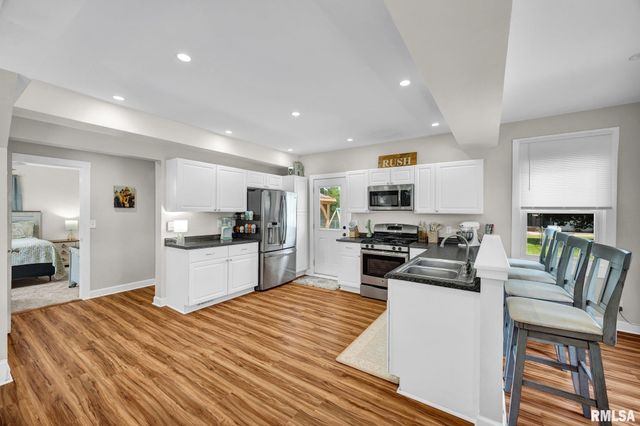 715 E CHATHAM Street, Metamora, IL 61548