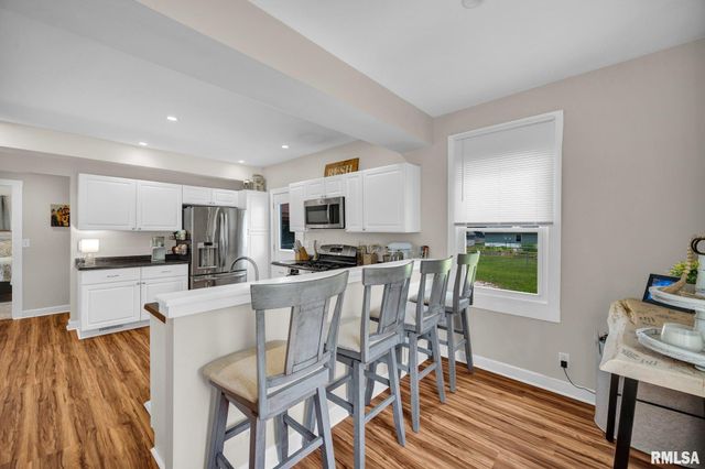 715 E CHATHAM Street, Metamora, IL 61548