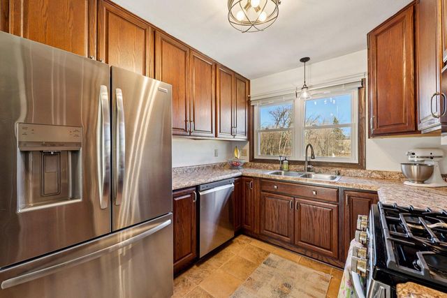 11817 W Grange AVENUE, Hales Corners, WI 53130