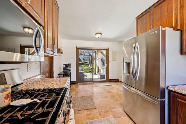 11817 W Grange AVENUE, Hales Corners, WI 53130