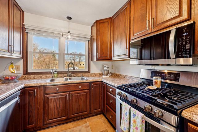 11817 W Grange AVENUE, Hales Corners, WI 53130