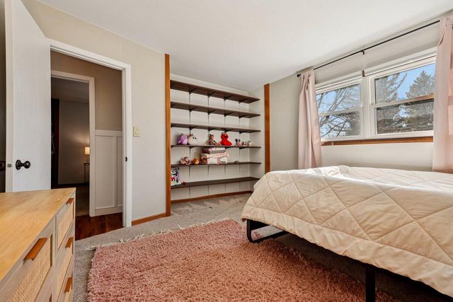 11817 W Grange AVENUE, Hales Corners, WI 53130