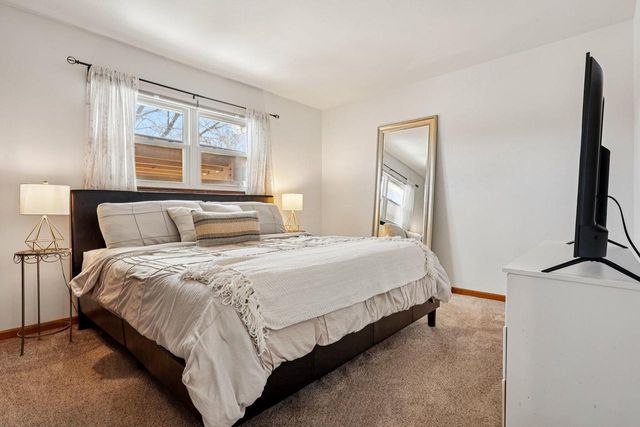 11817 W Grange AVENUE, Hales Corners, WI 53130