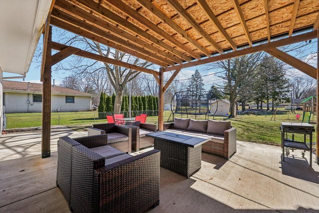 11817 W Grange AVENUE, Hales Corners, WI 53130