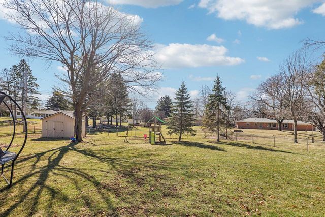 11817 W Grange AVENUE, Hales Corners, WI 53130