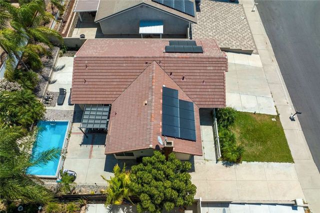 3484 Cherry Blossom Lane, Lake Elsinore, CA 92530