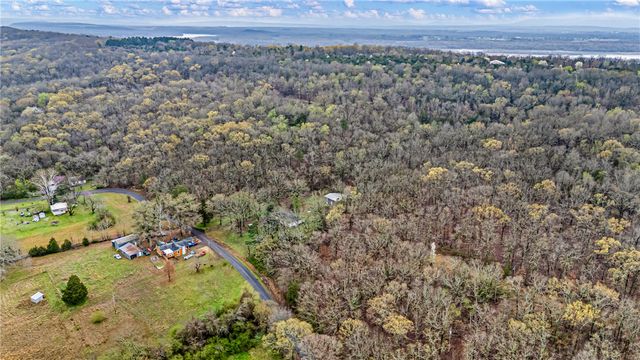 1068 County Road 2305, Hartman, AR 72840
