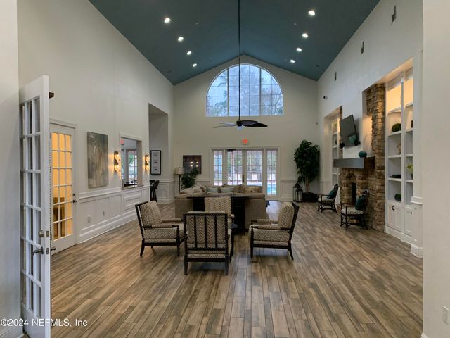 8550 TOUCHTON Road 1323, Jacksonville, FL 32216