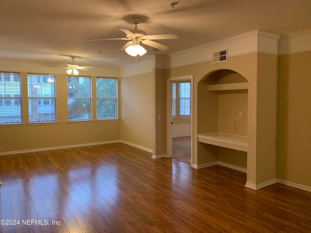 8550 TOUCHTON Road 1323, Jacksonville, FL 32216