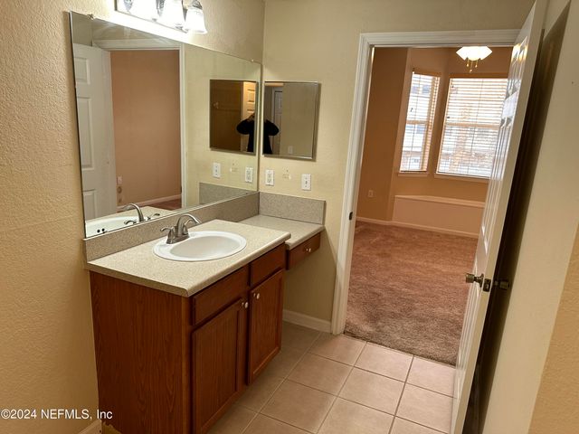 8550 TOUCHTON Road 1323, Jacksonville, FL 32216