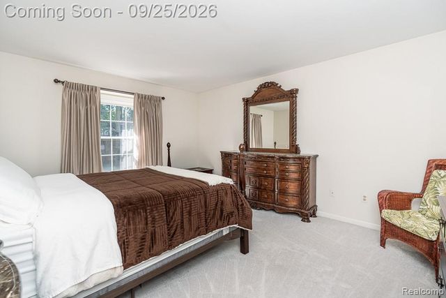 13853 Wellington Drive, Sterling Heights, MI 48313