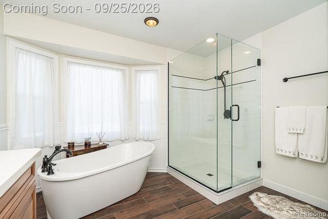 13853 Wellington Drive, Sterling Heights, MI 48313