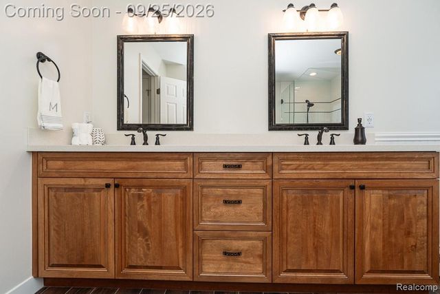 13853 Wellington Drive, Sterling Heights, MI 48313