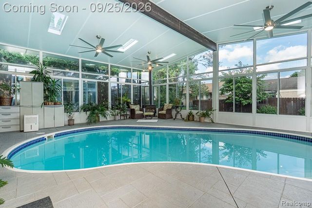 13853 Wellington Drive, Sterling Heights, MI 48313