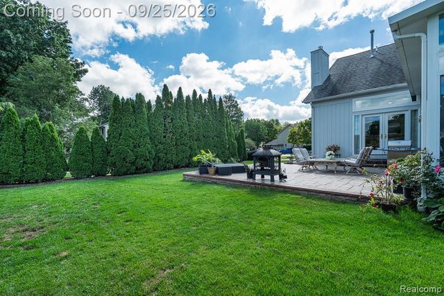 13853 Wellington Drive, Sterling Heights, MI 48313