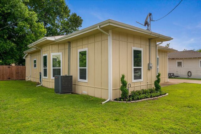 2206 Drake Street, Caddo Mills, TX 75135