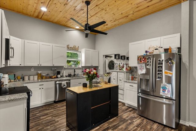 2206 Drake Street, Caddo Mills, TX 75135