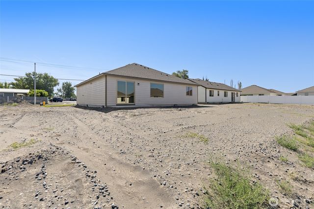 312 N Montana Street, Moses Lake, WA 98837