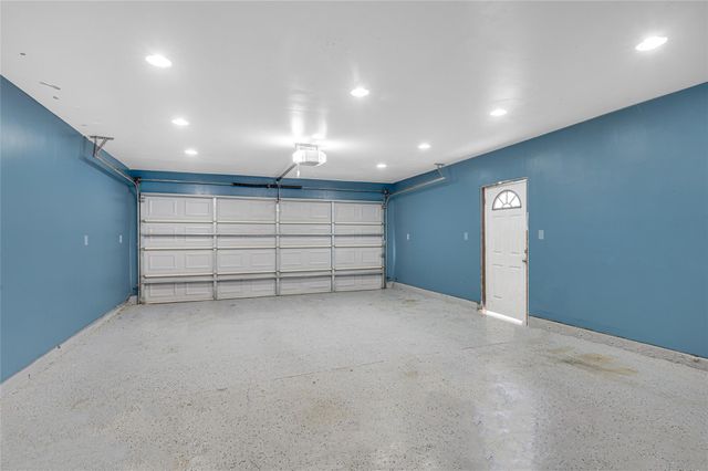 10010 Valley Park Drive, Houston, TX 77078