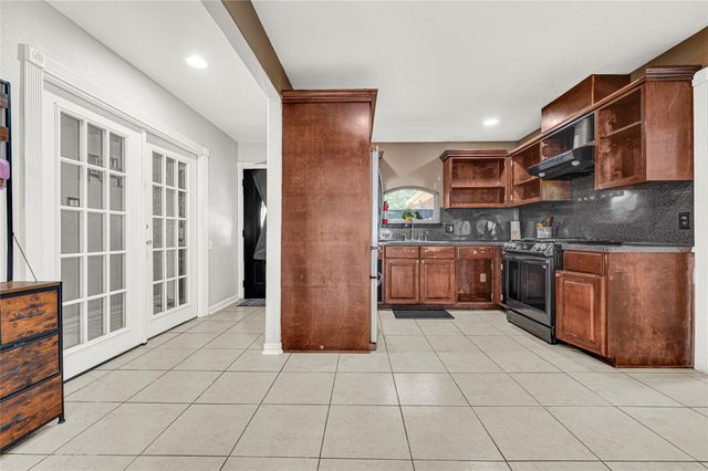 10010 Valley Park Drive, Houston, TX 77078