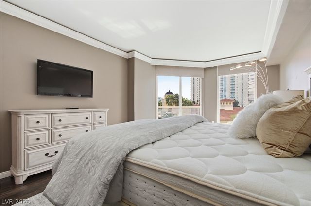 2777 Paradise Road 402, Las Vegas, NV 89109