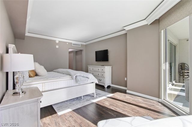 2777 Paradise Road 402, Las Vegas, NV 89109