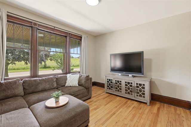 1009 2nd Street, Grand Rapids, MI 49504