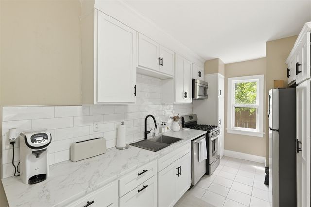 1009 2nd Street, Grand Rapids, MI 49504