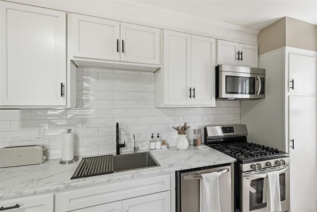 1009 2nd Street, Grand Rapids, MI 49504