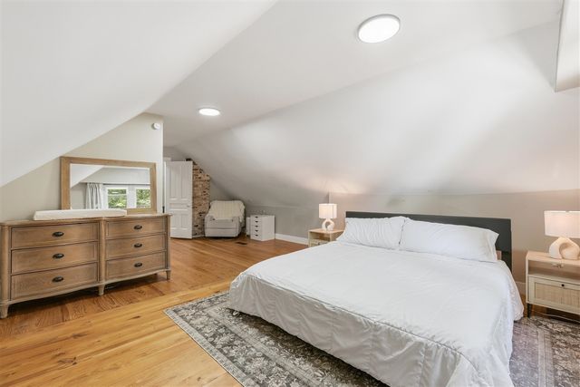 1009 2nd Street, Grand Rapids, MI 49504