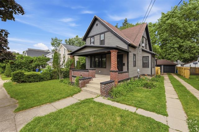 1009 2nd Street, Grand Rapids, MI 49504