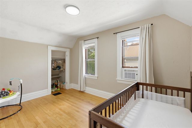 1009 2nd Street, Grand Rapids, MI 49504