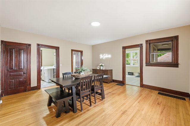 1009 2nd Street, Grand Rapids, MI 49504