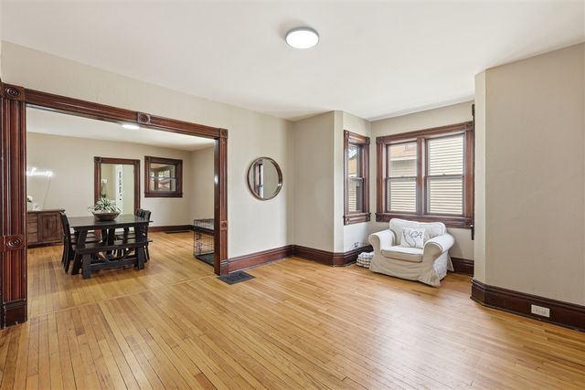 1009 2nd Street, Grand Rapids, MI 49504