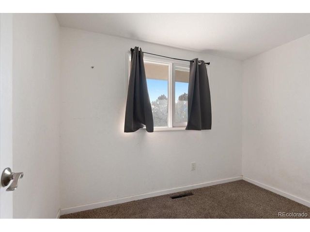 2321 Montezuma Rd, Pueblo, CO 81003
