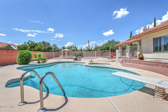 5371 N Buckhorn Drive, Tucson, AZ 85750