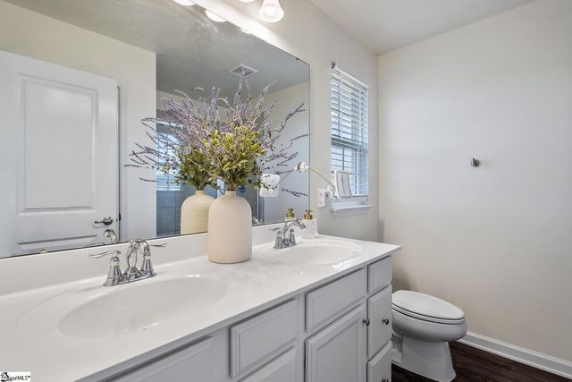 20 Wiltshire Circle, Easley, SC 29642