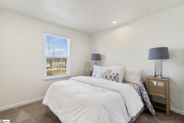 20 Wiltshire Circle, Easley, SC 29642