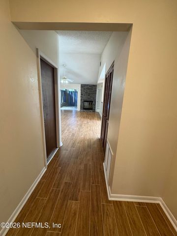 8550 GOLDENEYE Lane, Jacksonville, FL 32217