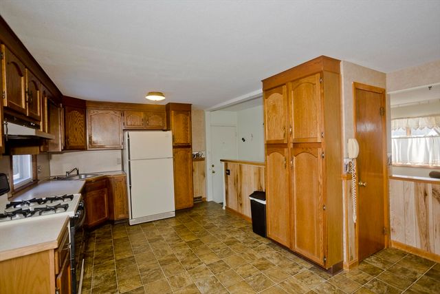 180 Fletcher Circle, Chicopee, MA 01020