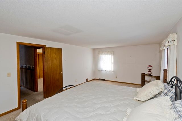 180 Fletcher Circle, Chicopee, MA 01020