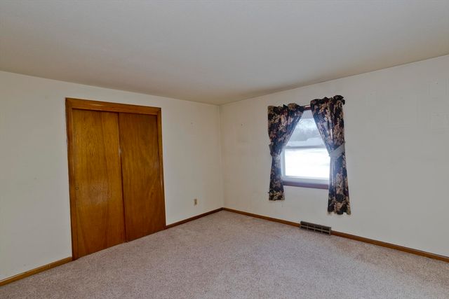 180 Fletcher Circle, Chicopee, MA 01020