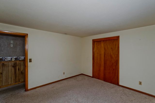 180 Fletcher Circle, Chicopee, MA 01020