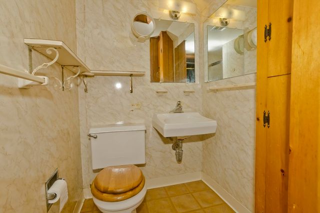 180 Fletcher Circle, Chicopee, MA 01020