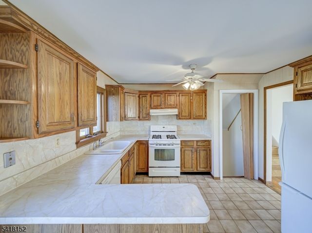 74 Marcy St, Franklin Twp., NJ 08873