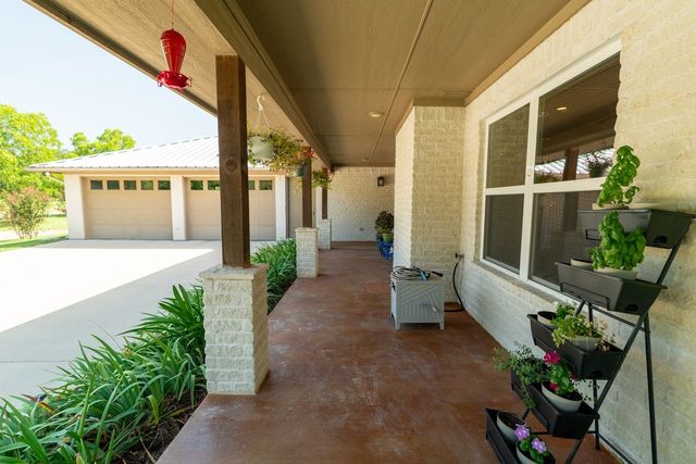 551 County Road 2607, Bonham, TX 75418